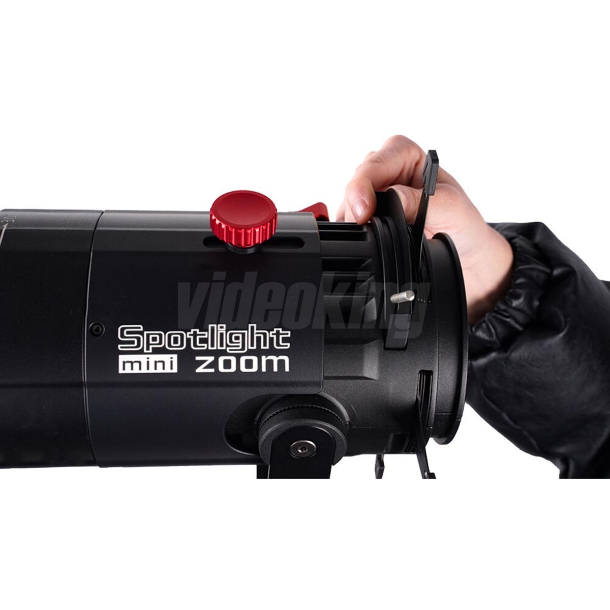Aputure Spotlight Mini Zoom-8